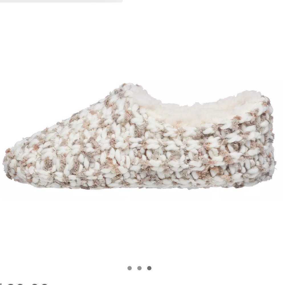 Northeast Outfitters Women’s Cozy Cabin Slippers Size 5–7.5 Comfy and Snug Fit